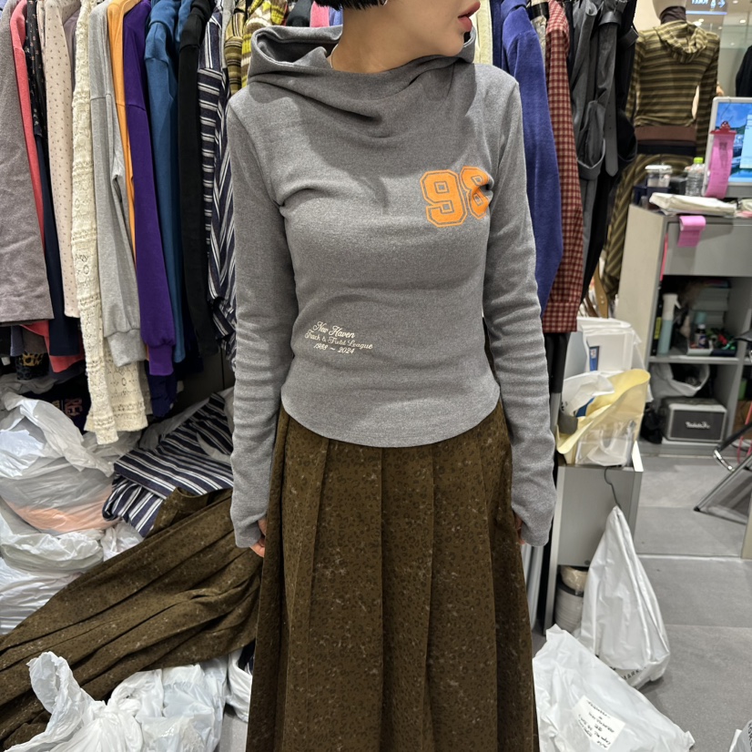 CHAVI東大門實拍26秋冬修身短款連帽印花衛衣修身高領短款連帽CHAVI衛衣圖色2