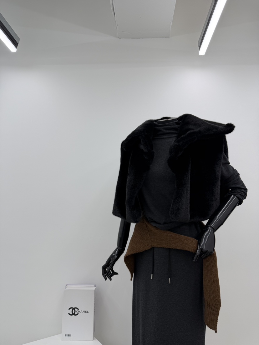 RED-A韓國直郵26秋冬大翻領仿皮草短款馬甲大翻領短款貂皮無袖RED-A馬甲