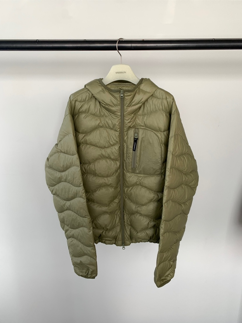 UNDERSON東大門實拍26秋冬波浪絎縫連帽羽絨服短款羽絨服羽絨UNDERSON短款羽絨服圖色2