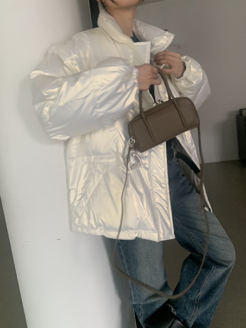 TRUE東大門直郵26秋季亮面珠光短款羽絨服立領羽絨抽繩格紋落TRUE短款羽絨服