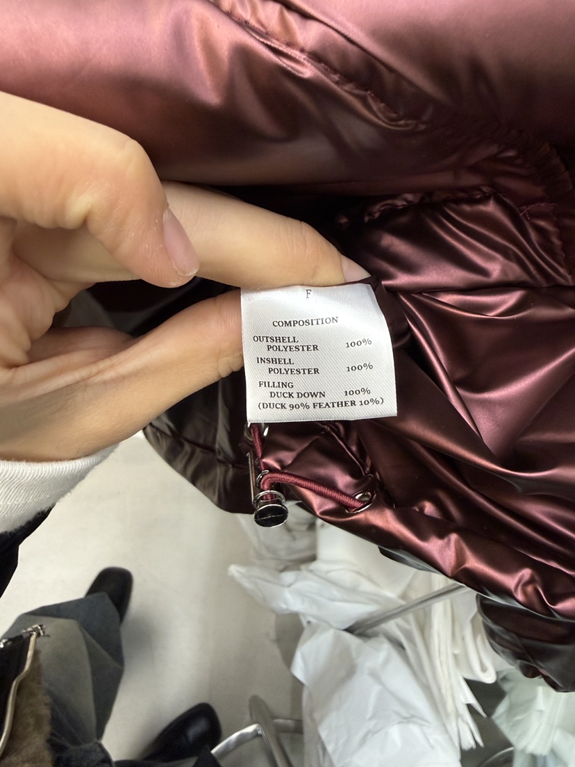 TRUE東大門直郵26秋季亮面珠光短款羽絨服立領羽絨抽繩格紋落TRUE短款羽絨服