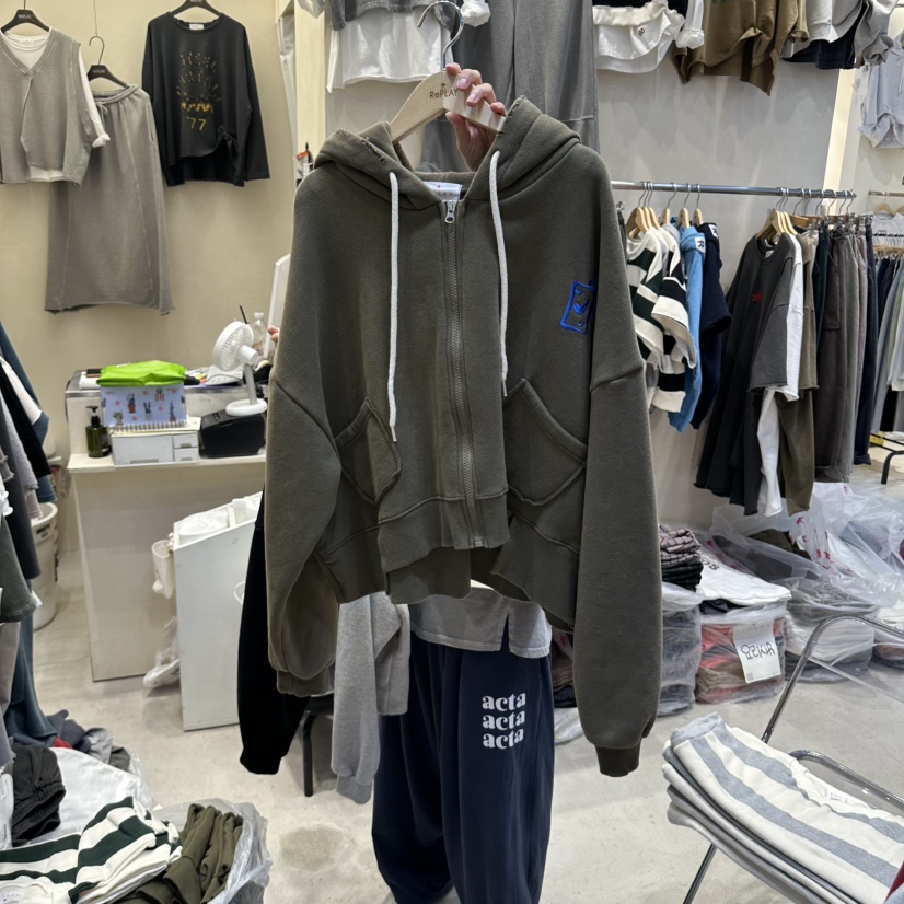 REPLAY東大門實拍26秋冬短款連帽拉鏈衛衣 卡片刺繡兩側開叉抽REPLAY衛衣圖色2