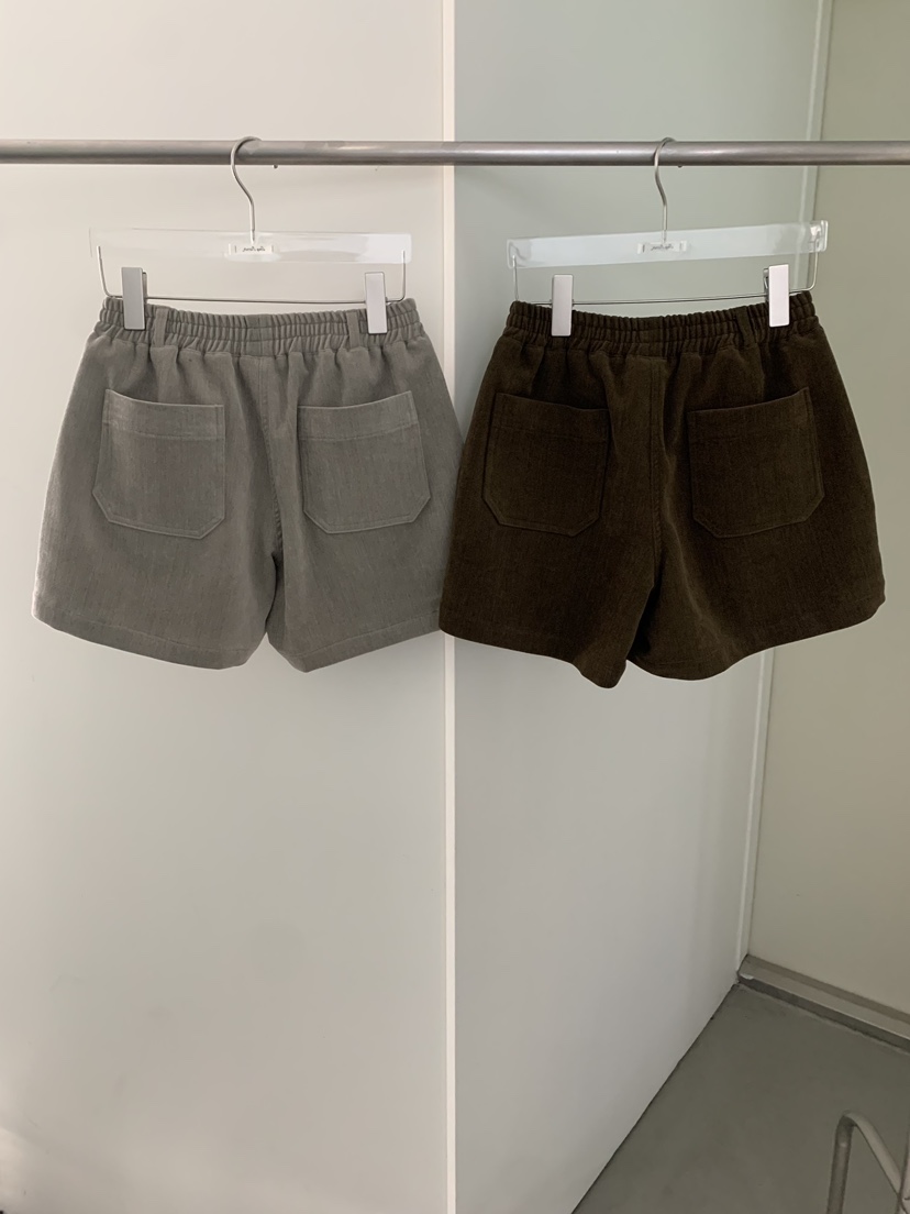 SHOP POSTER東大門直郵26秋季工裝風松緊腰短褲紐扣SHOP POSTER短褲
