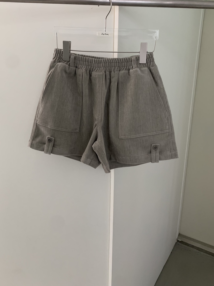 SHOP POSTER東大門直郵26秋季工裝風松緊腰短褲紐扣SHOP POSTER短褲圖色1