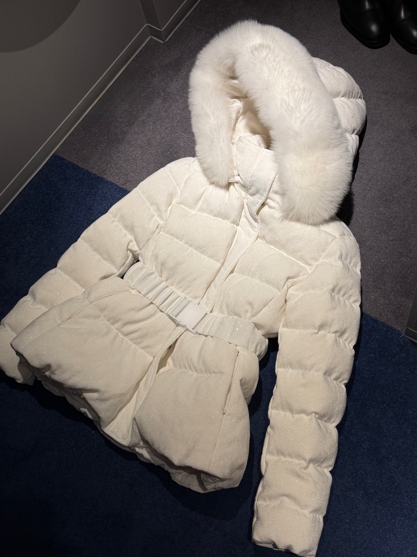 LAVIEU韓國代購26秋冬毛領收腰短款羽絨服含腰帶絎縫LAVIEU短款羽絨服
