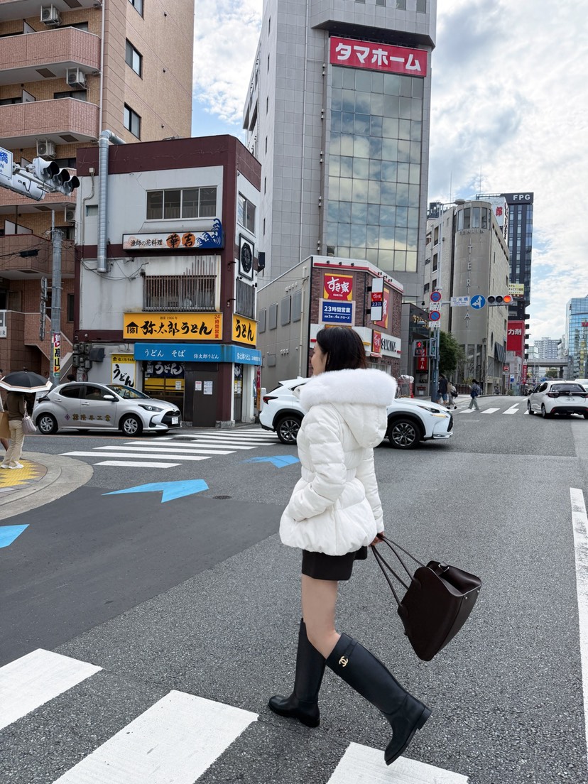 LAVIEU韓國代購26秋冬毛領收腰短款羽絨服含腰帶絎縫LAVIEU短款羽絨服
