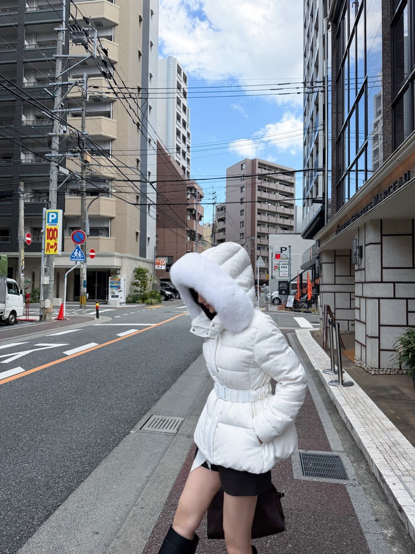 LAVIEU韓國代購26秋冬毛領收腰短款羽絨服含腰帶絎縫LAVIEU短款羽絨服