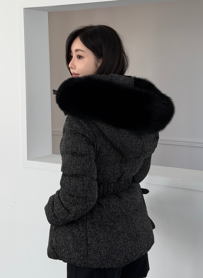 LAVIEU韓國代購26秋冬毛領收腰短款羽絨服含腰帶絎縫LAVIEU短款羽絨服