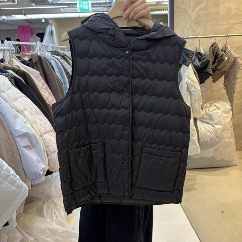 WMSTORY/SIMPLE PARK東大門直郵26秋冬連帽波浪羽絨馬甲口袋按WMSTORY/SIMPLE PARK馬甲圖色1