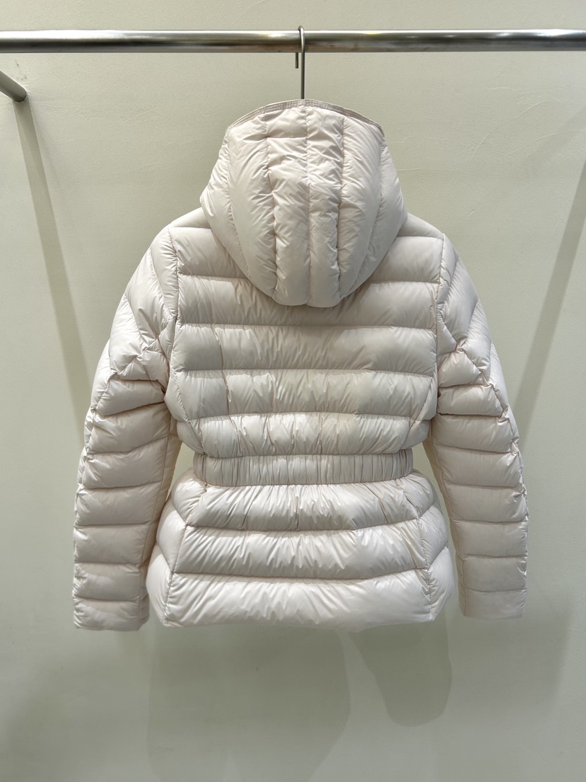 OBSESS韓國直郵26秋冬收腰連帽輕量羽絨服短款羽絨服含腰帶口OBSESS短款羽絨服