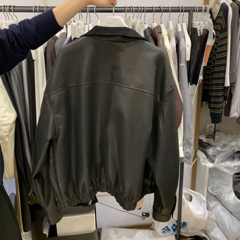 flat東大門代購26秋冬立領拼接皮夾克 復古休閑外套立領翻領紐flat夾克