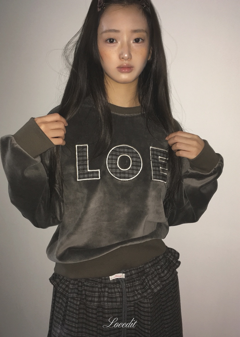 LOEEDIT東大門實拍26秋冬格紋字母貼布圓領衛衣套裝字母格紋圓LOEEDIT衛衣圖色2