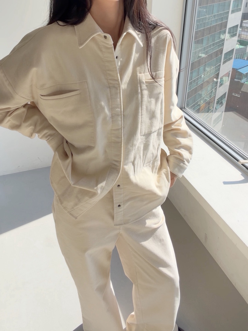 ELIA STUDIO東大門實拍26秋冬落肩襯衫外套蕾絲衫落肩ELIA STUDIO襯衫/蕾絲衫