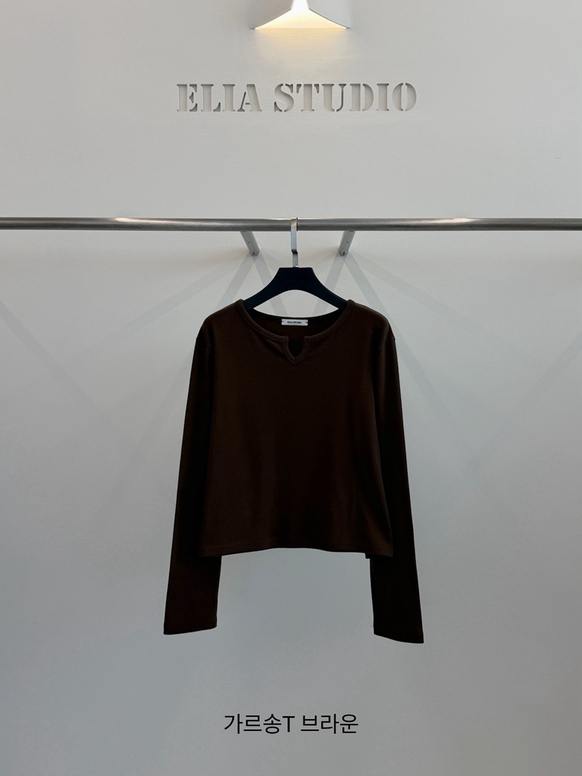 ELIA STUDIO東大門直郵26秋冬小V領缺口短款長袖T恤V領短款ELIA STUDIO長袖T恤圖色4棕色