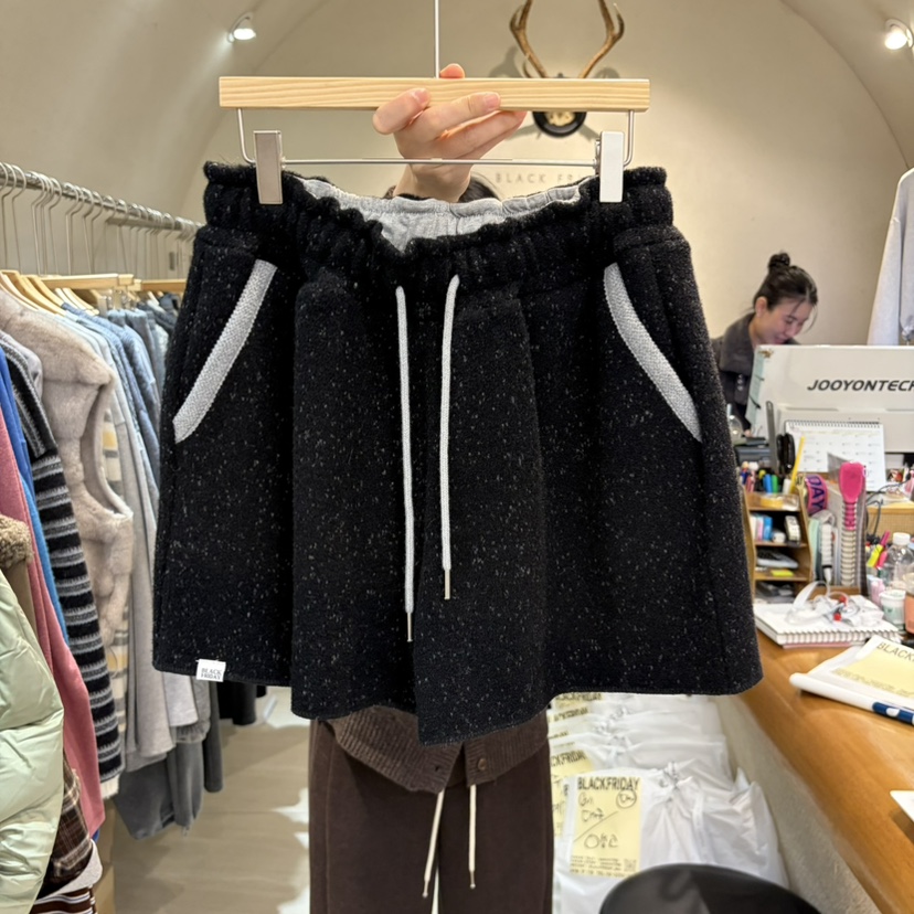BLACK FRIDAY東大門直郵26秋冬雜點針織抽繩卷邊短褲口袋抽繩BLACK FRIDAY短褲圖色3