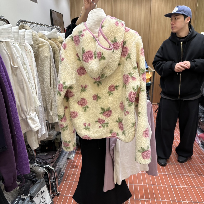 EEE東大門代購26秋冬連帽羊羔毛玫瑰印花衛衣拉鏈開合口袋連帽EEE衛衣