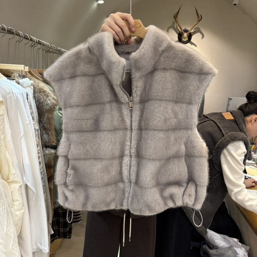 BLACK FRIDAY東大門代購26秋冬立領毛絨抽繩馬甲拉鏈開合立領BLACK FRIDAY馬甲圖色1
