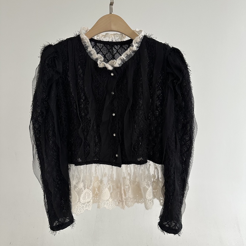 JENNY 1976東大門代購26秋冬蕾絲拼接短款開衫襯衫蕾絲衫蕾絲JENNY 1976襯衫/蕾絲衫圖色2