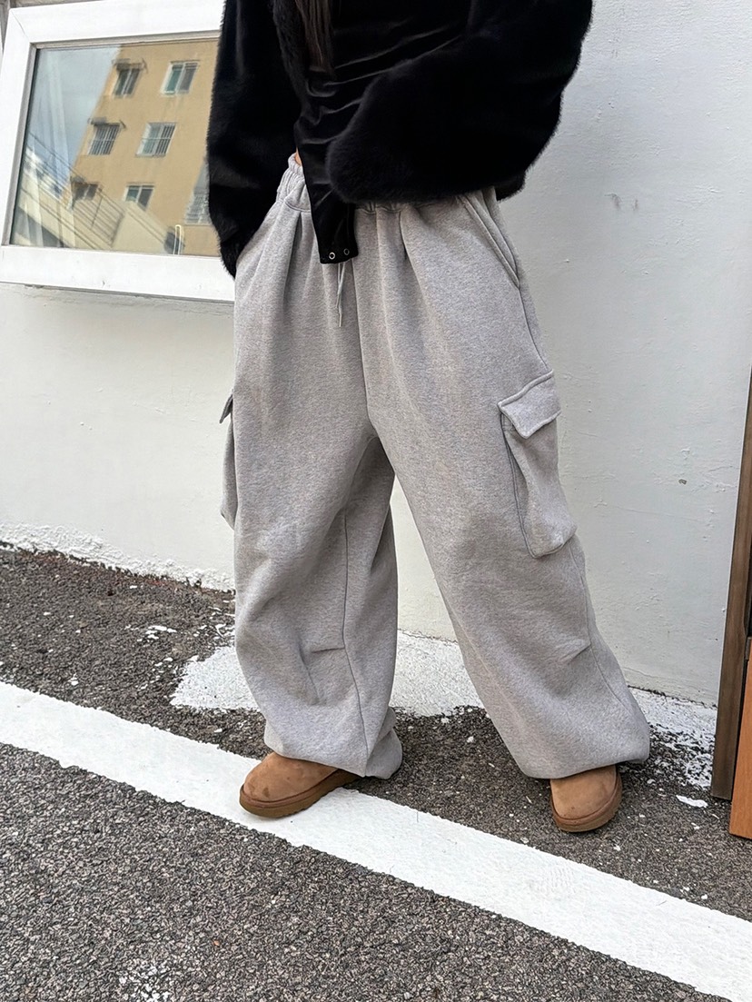 OKIE東大門直郵26秋冬加絨闊腿工裝休閑褲口袋工裝抓絨抽繩寬OKIE休閑褲圖色1