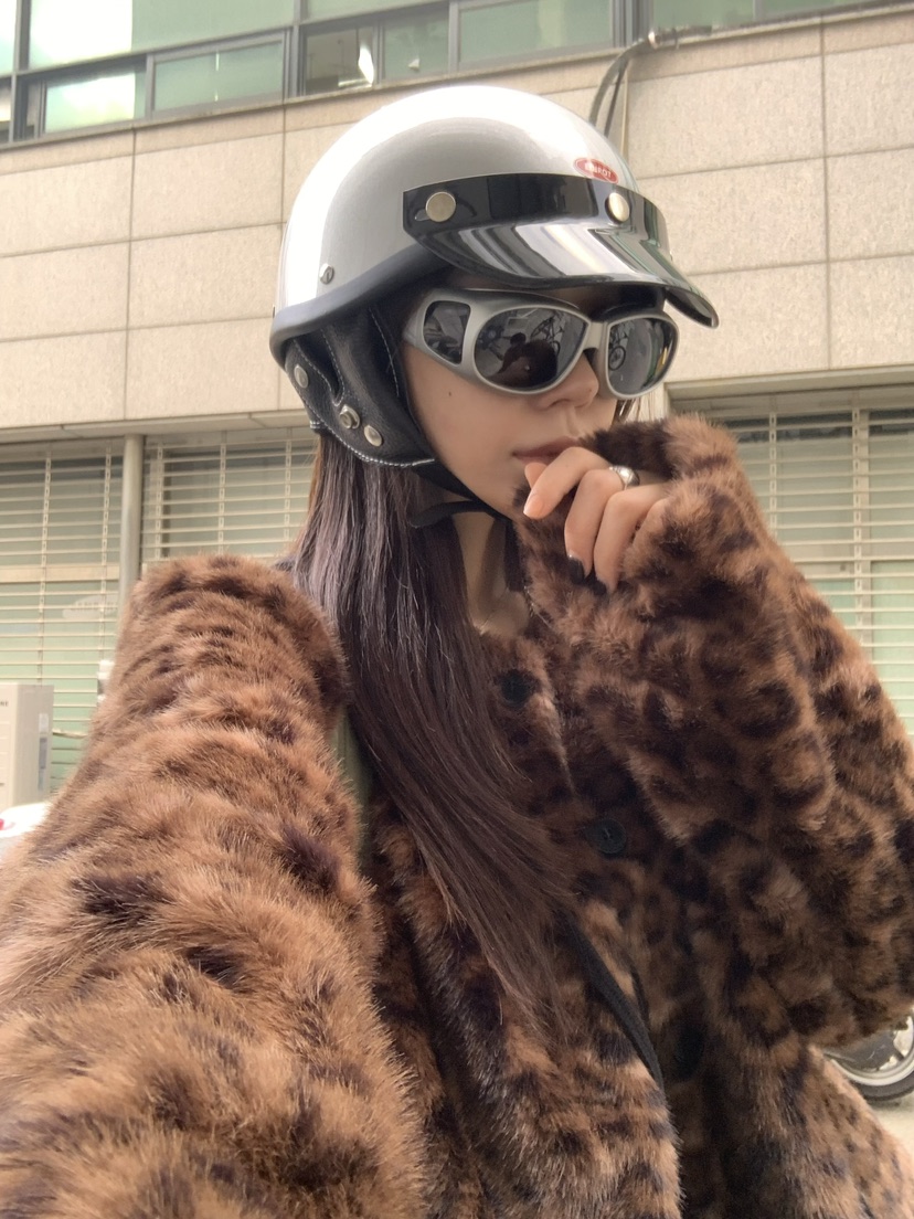 OKIE韓國代購26秋冬圓領短款豹紋毛絨夾克單排扣豹紋短款圓領OKIE夾克