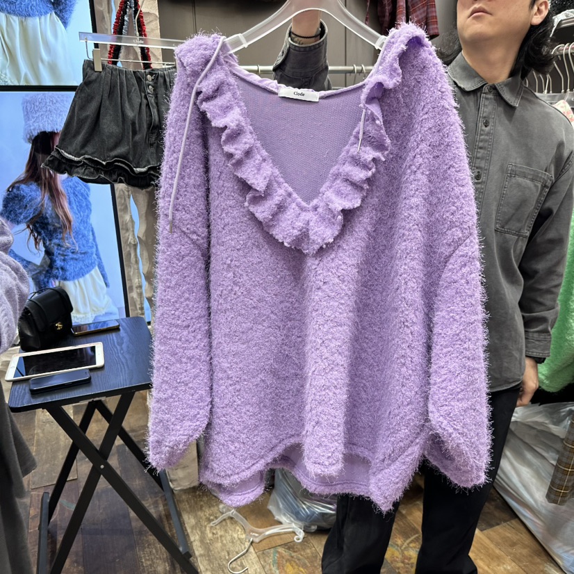 CLODE韓國代購26秋冬V領荷葉邊連帽毛絨毛衣荷葉邊V領落肩寬松CLODE毛衣圖色2