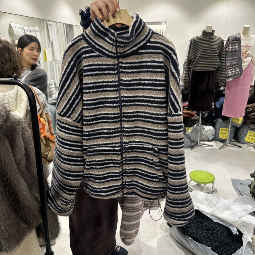 COM_BO韓國直郵26秋冬條紋立領羊羔毛衛衣不含內搭立領落肩寬COM_BO衛衣圖色2