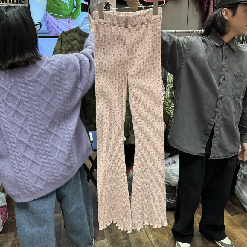 CLODE東大門直郵26秋冬碎花坑條微喇休閑褲木耳邊花朵CLODE休閑褲圖色1