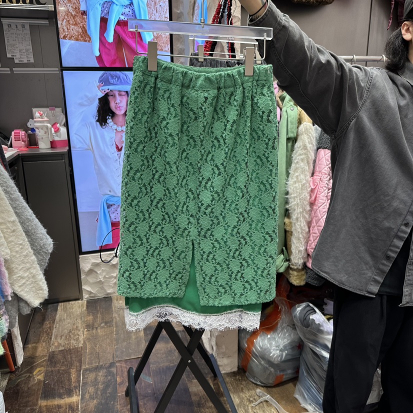 CLODE東大門直郵26秋冬蕾絲印花城市風長裙拼接蕾絲花邊字母直CLODE長裙
