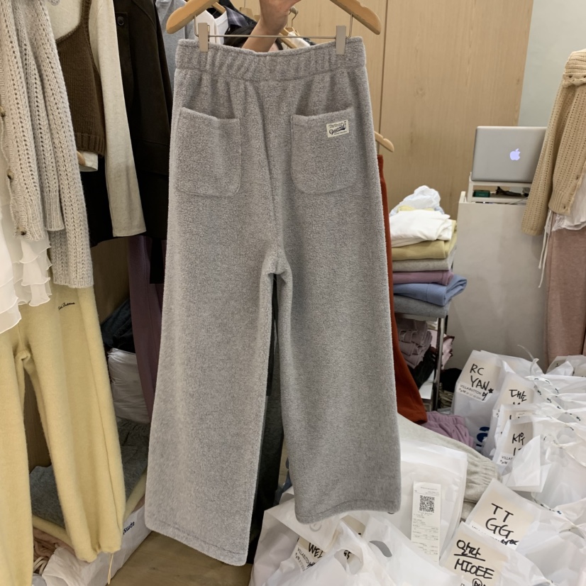 VILLA BUTTON韓國直郵26秋冬蓬松搖粒絨束腳休閑褲可調節口袋VILLA BUTTON休閑褲