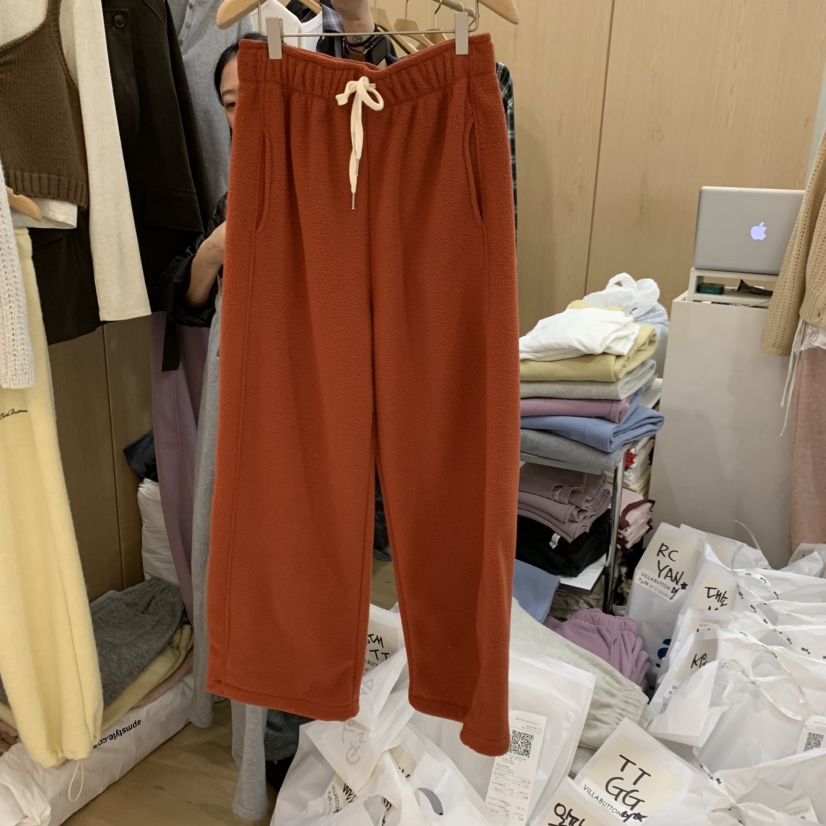 VILLA BUTTON韓國直郵26秋冬蓬松搖粒絨束腳休閑褲可調節口袋VILLA BUTTON休閑褲圖色8