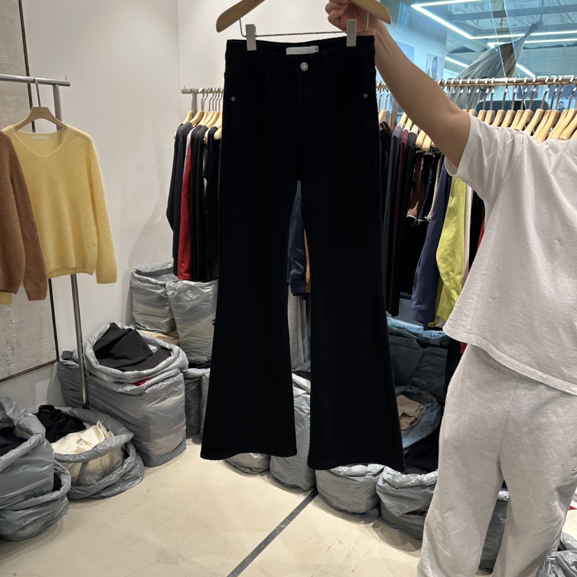 HONG.U東大門實拍26秋冬加絨微喇牛仔褲磨毛HONG.U牛仔褲圖色1