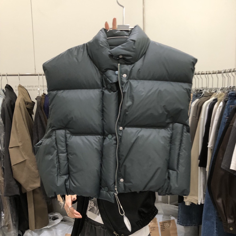 BANY ANCO韓國代購26秋冬短款立領羽絨馬甲口袋立領按扣填充無BANY ANCO馬甲圖色3