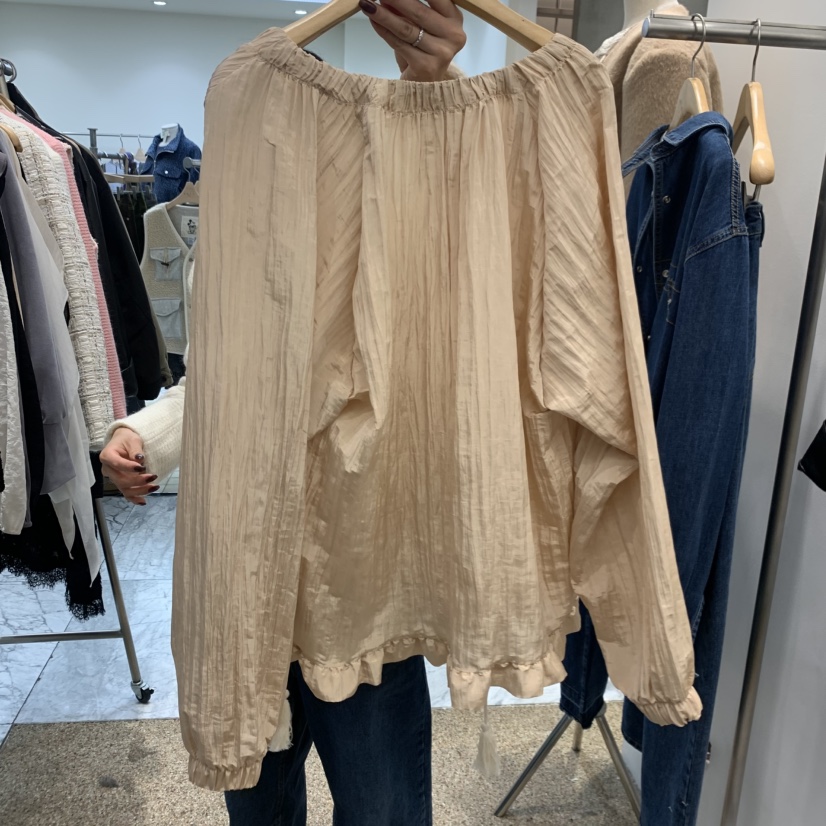 A STORE東大門代購26秋冬褶皺系帶荷葉邊襯衫蕾絲衫荷葉邊系帶A STORE襯衫/蕾絲衫