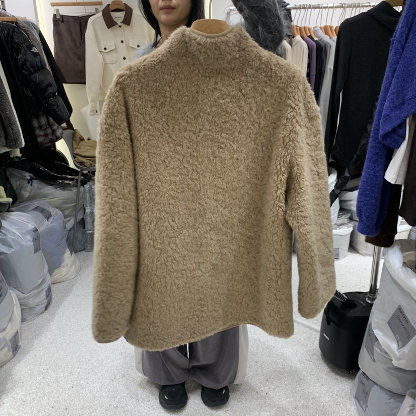 OASISSEOUL韓國代購26秋冬立領毛絨寬松夾克單排扣口袋立領寬OASISSEOUL夾克