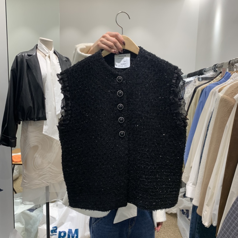 A STORE東大門代購26秋冬亮片蕾絲小香風馬甲荷葉邊蕾絲圓領A STORE馬甲圖色1