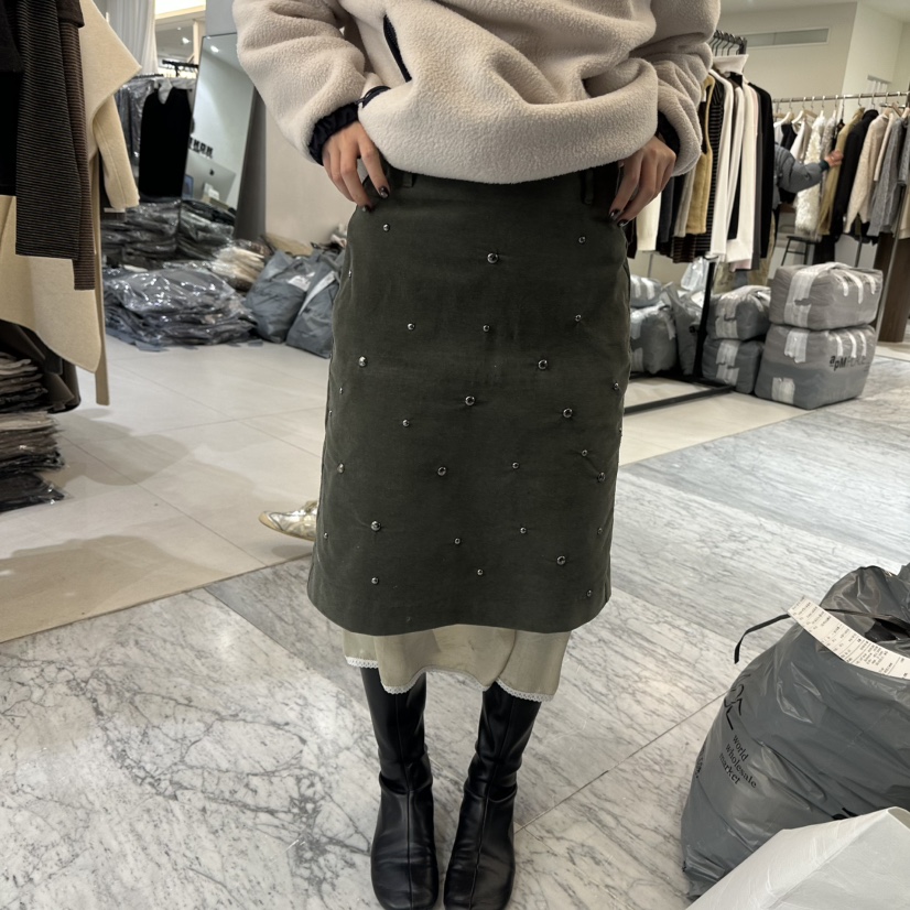 MAISONSTAFF東大門直郵26秋冬鉚釘直筒中裙半身裙中短裙直筒MAISONSTAFF半身裙/中短裙圖色2