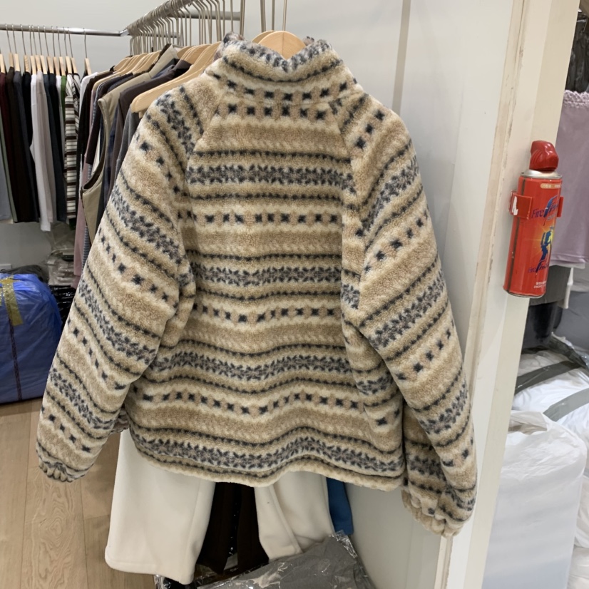 HOUSE OF/DE MERRY韓國代購26秋冬復古花紋搖粒絨夾克插肩袖立HOUSE OF/DE MERRY夾克