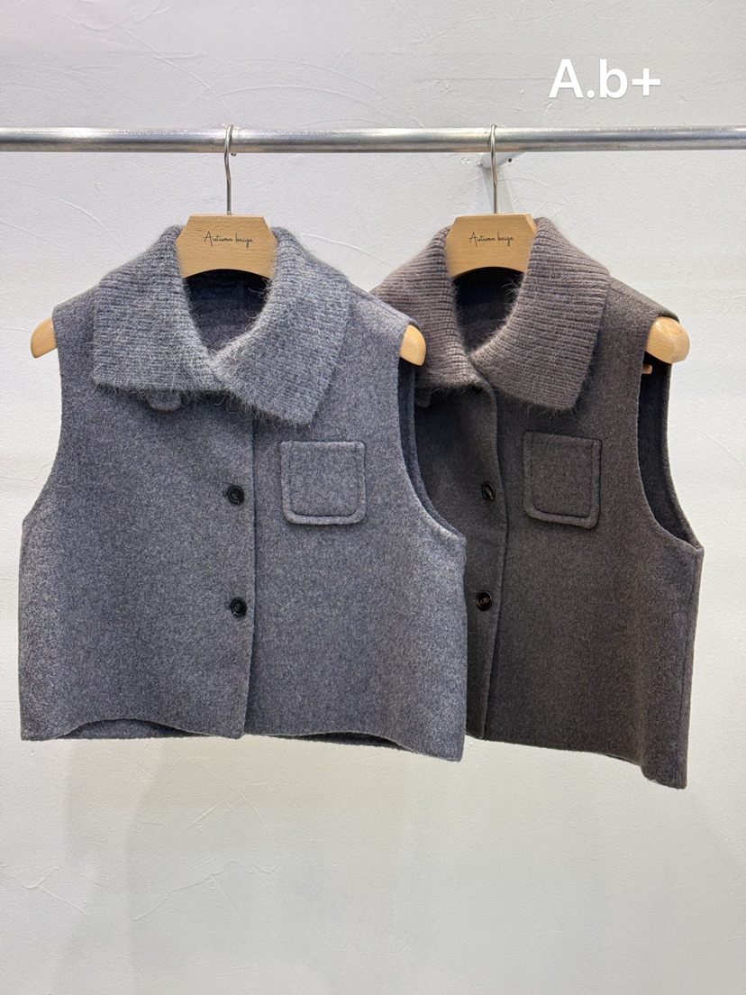 A.b+/AUTUMN BEIGE韓國代購26秋冬翻領毛呢馬甲單排扣翻領A.b+/AUTUMN BEIGE馬甲