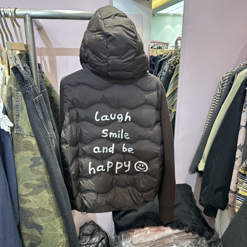 ANNA韓國代購26秋冬拼接袖連帽短款羽絨服拉鏈開合羽絨服口袋ANNA短款羽絨服