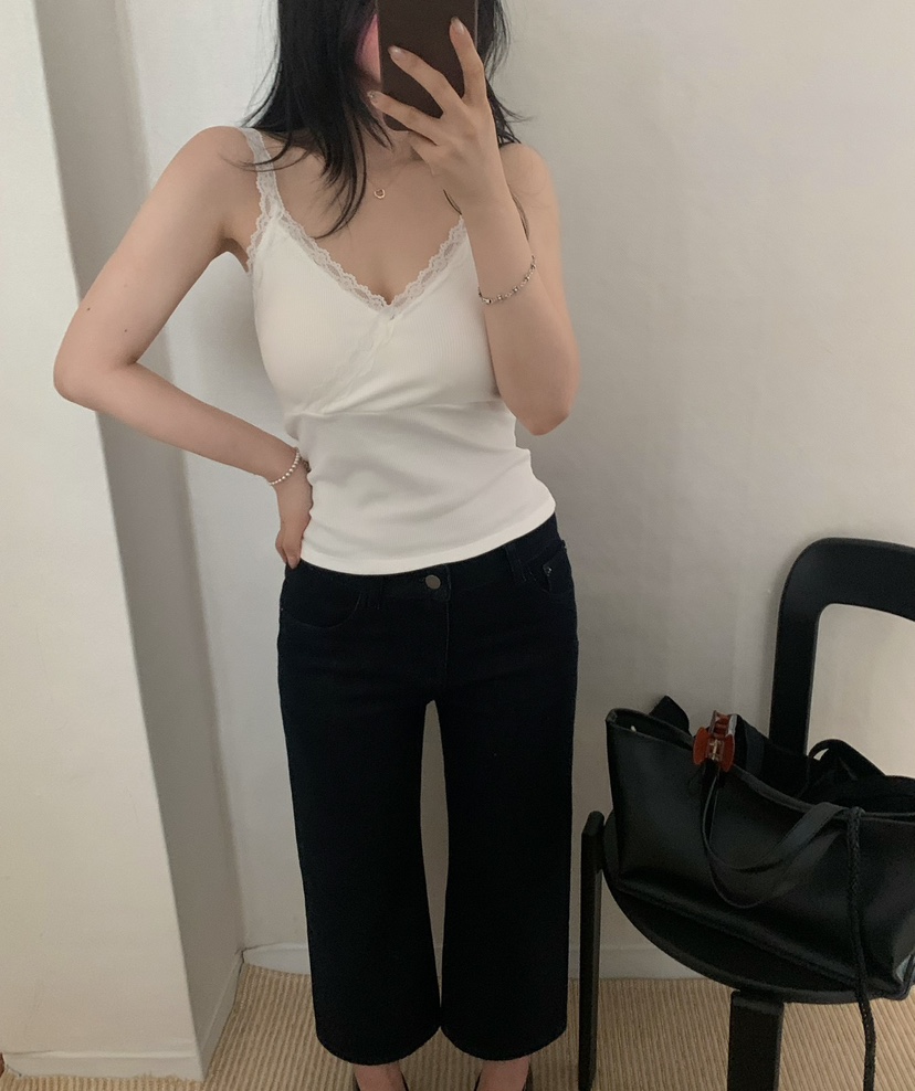 TEWNTY FOUR SEVEN24-7韓國代購26秋冬蕾絲交叉拼接修身吊帶背TEWNTY FOUR SEVEN24-7吊帶/背心