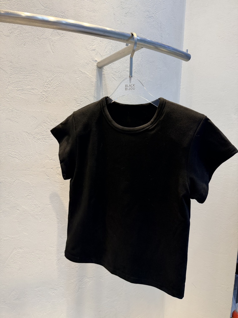 BLACK BIJOU東大門代購26秋冬磨毛短款圓領T恤圓領BLACK BIJOUT恤圖色2