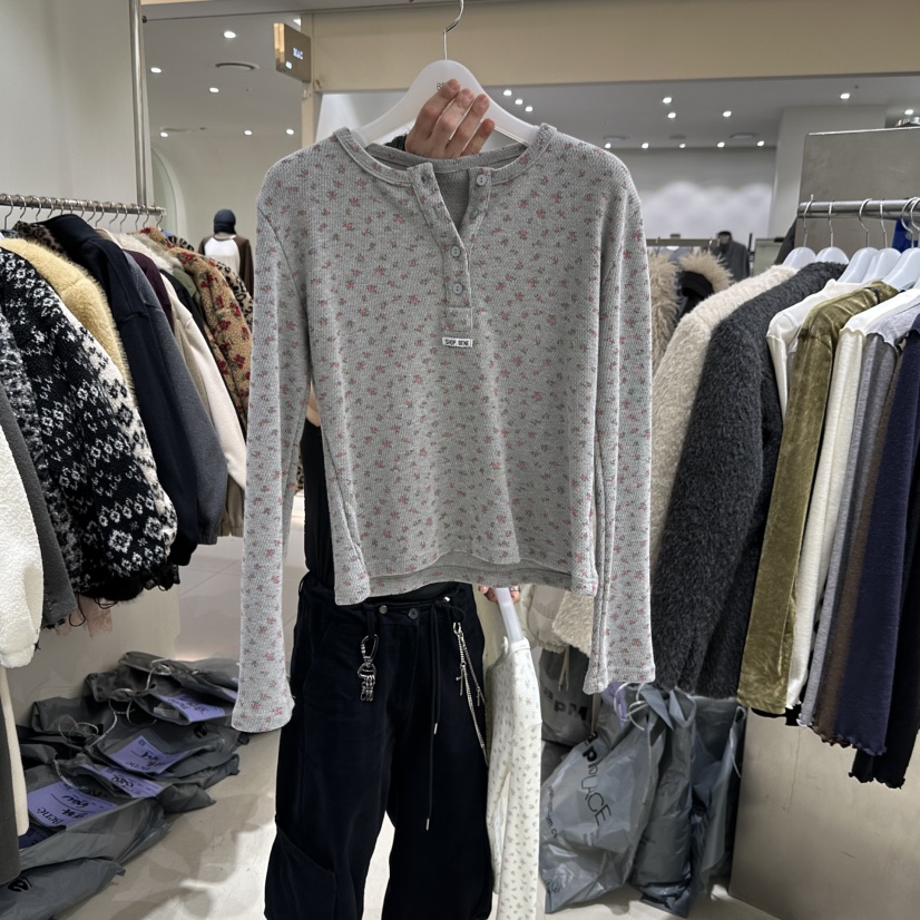 SHOP BENE_Bene韓國代購26秋冬碎花亨利領長袖T恤開襟SHOP BENE_Bene長袖T恤圖色2