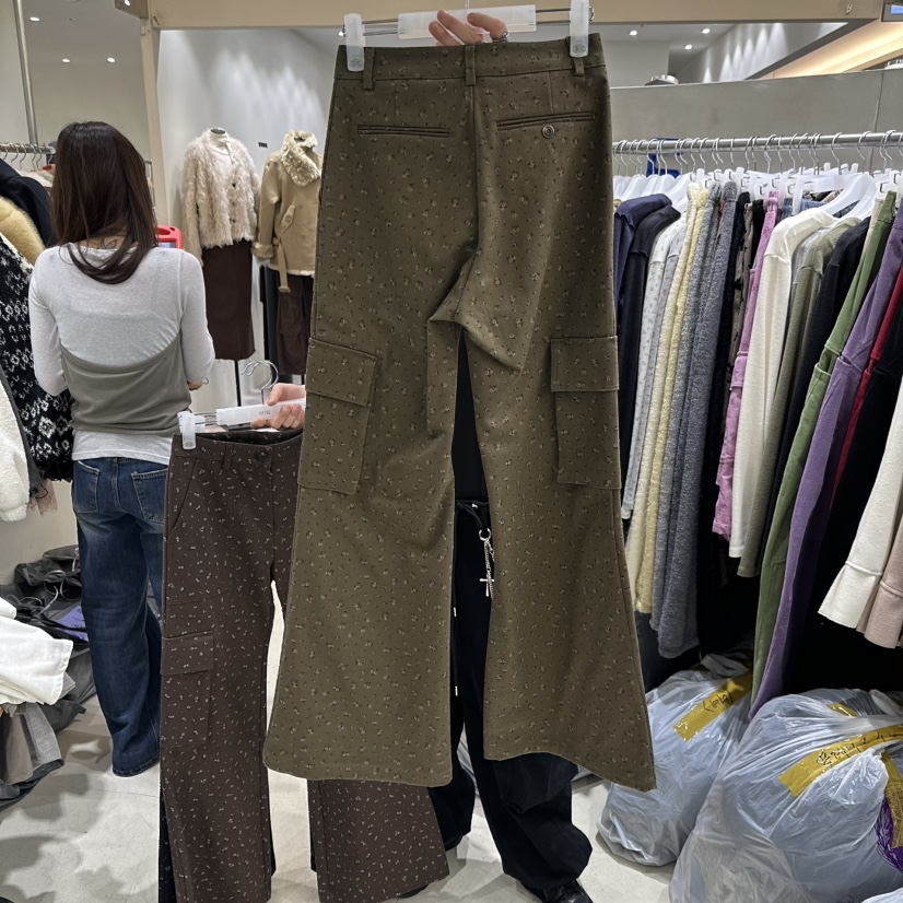 SHOP BENE_Bene東大門代購26秋冬碎花工裝微喇休閑褲口袋工裝SHOP BENE_Bene休閑褲