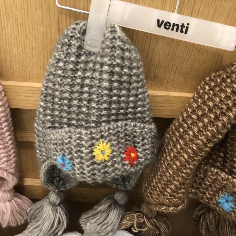VENTI韓國代購26秋冬手工花飾針織流蘇帽帽子小花刺繡流蘇VENTI帽子圖色2