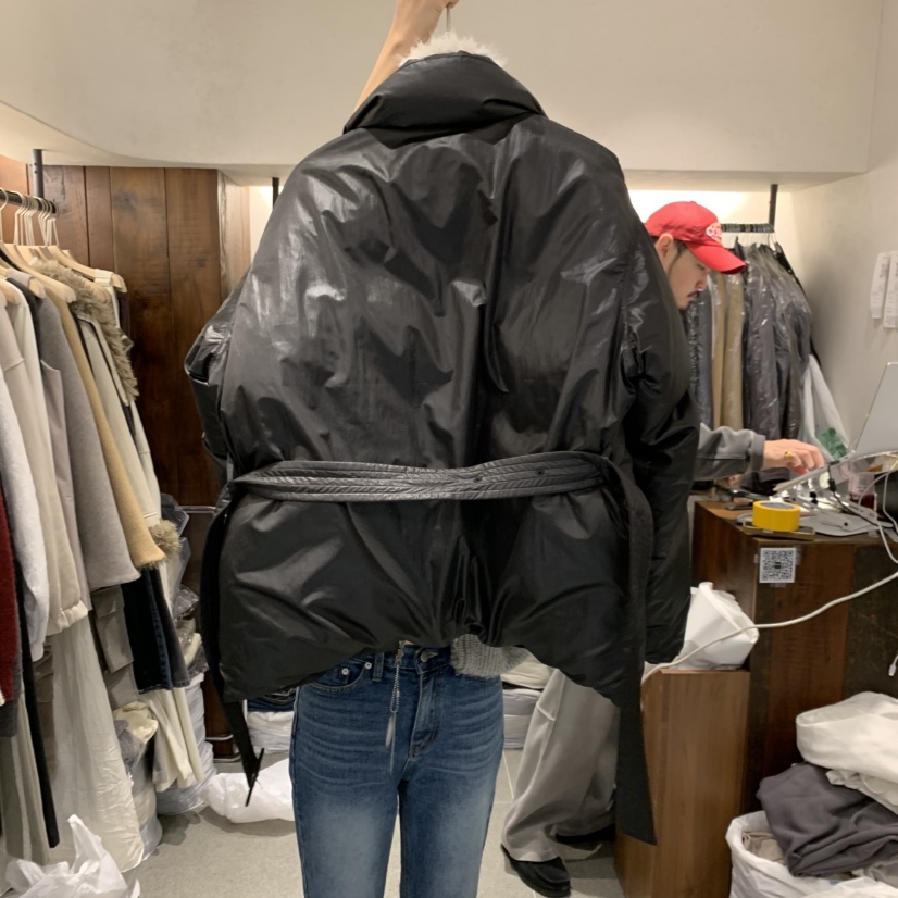 ONDA韓國直郵26秋冬毛領收腰短款羽絨服含腰帶按扣鴨絨含腰帶ONDA短款羽絨服