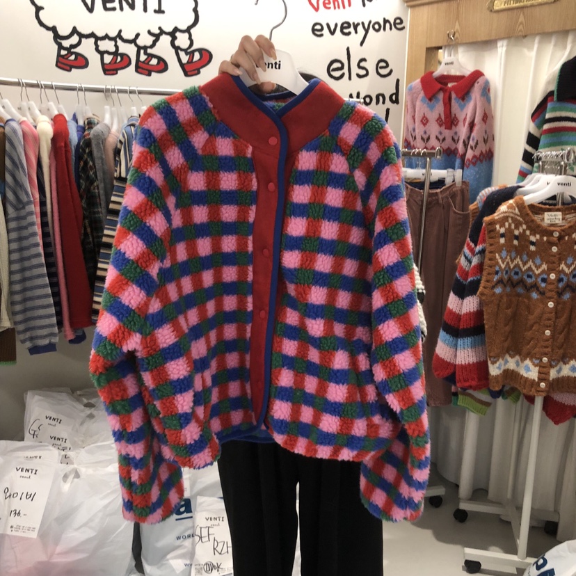 VENTI東大門代購26秋冬立領格紋羊羔毛夾克插肩袖立領羊皮按扣VENTI夾克圖色2