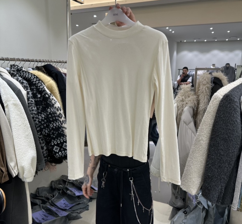 SHOP BENE_Bene東大門直郵26秋冬絲絨高領打底衫長袖T恤修身版SHOP BENE_Bene長袖T恤圖色1
