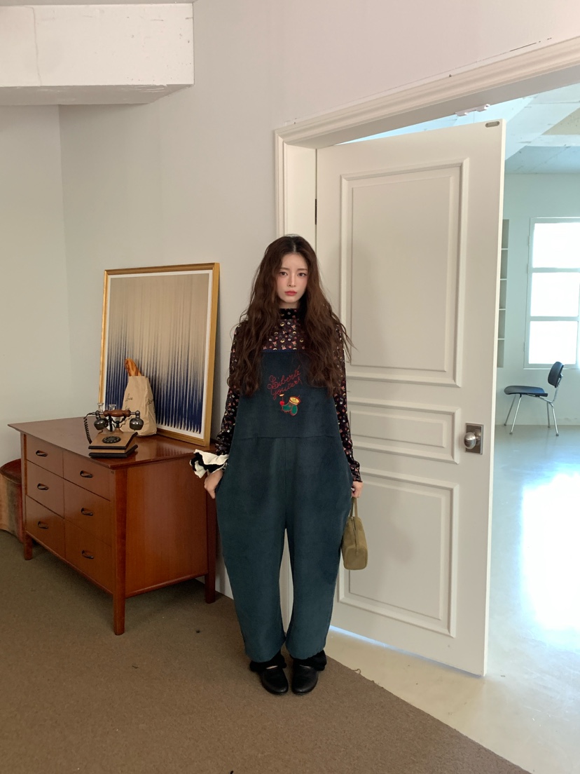 Maison de glory韓國代購26秋冬燈芯絨背帶褲燈心絨口袋刺繡寬Maison de glory背帶褲
