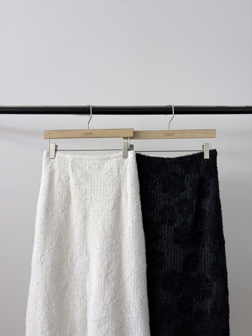 LOGON東大門實拍26秋冬立體花卉刺繡松緊腰長裙A字廓形刺繡LOGON長裙