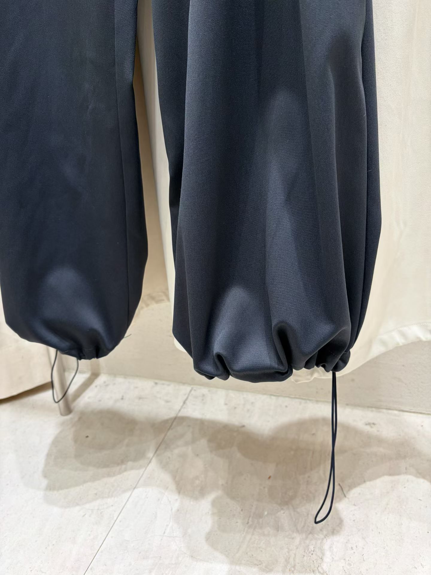 DEAR.L-2件起訂韓國代購26秋冬褶裥抽繩闊腿褲休閑褲抽繩高腰DEAR.L-2件起訂休閑褲